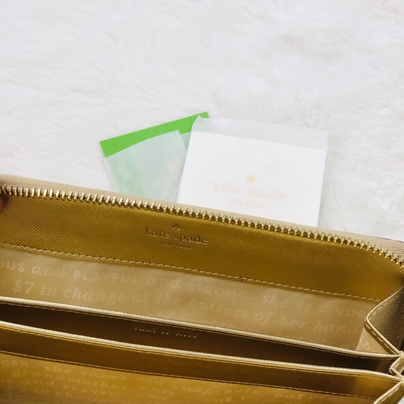 kate spade gold zip around wristlet - Picture 5 of 5